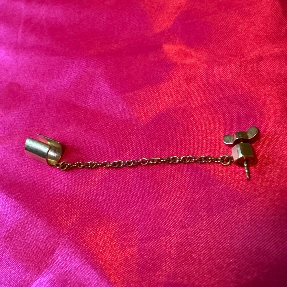 Gold ear cuff - Picture 5 of 6